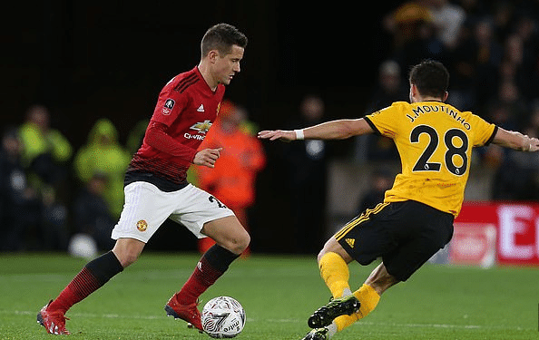 个人还是球 个人还是球